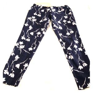 Motherhood printed pants